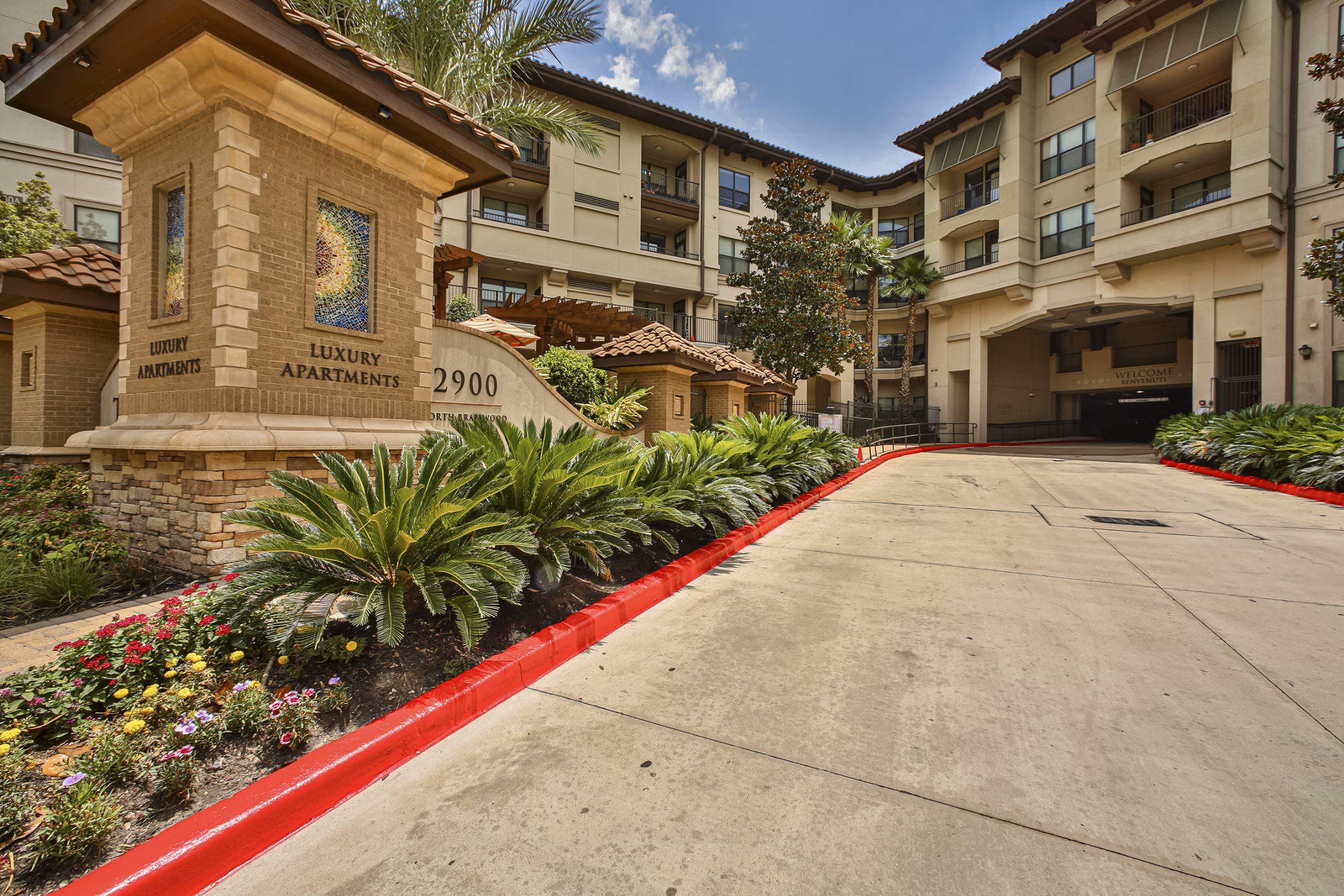 exterior at Broadstone Toscano Apartments 
