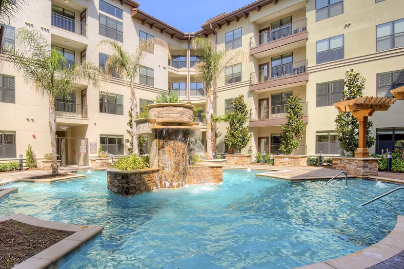 pool at Broadstone Toscano Apartments 