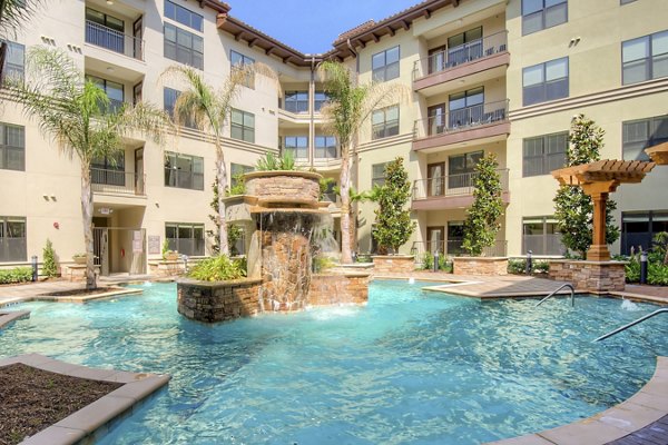 pool at Broadstone Toscano Apartments 