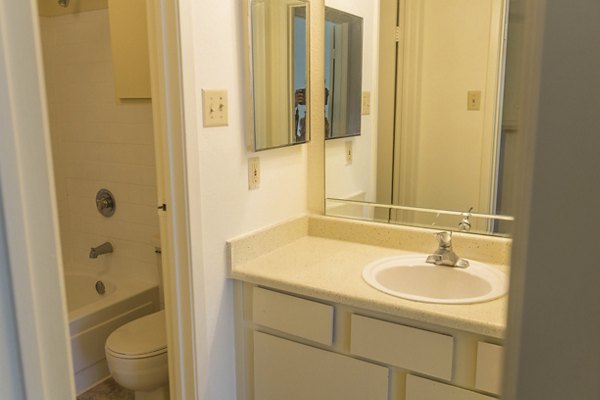 Modern bathroom with sleek fixtures at Scotland Yard Apartments