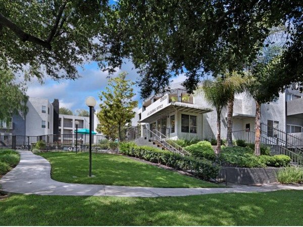 exterior at Canyon Crest Apartments