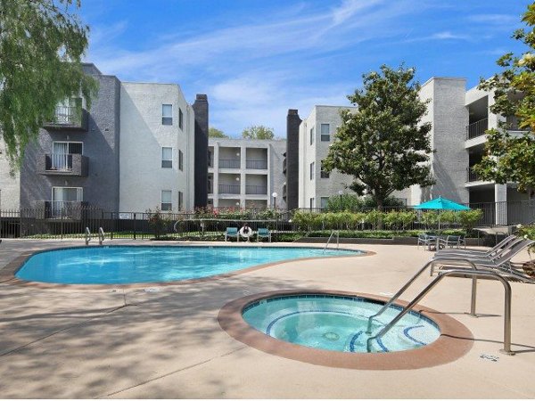 pool at Canyon Crest Apartments