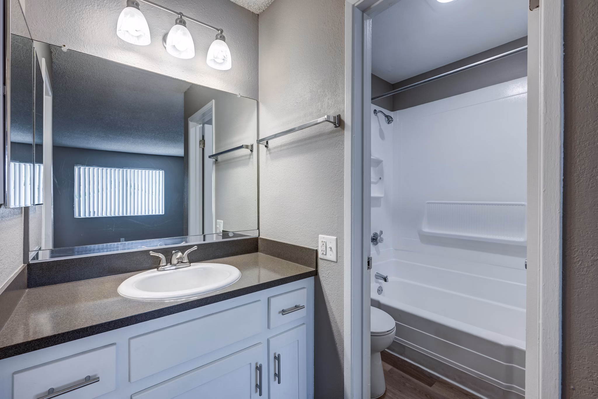 bathroom at Vicino Apartments