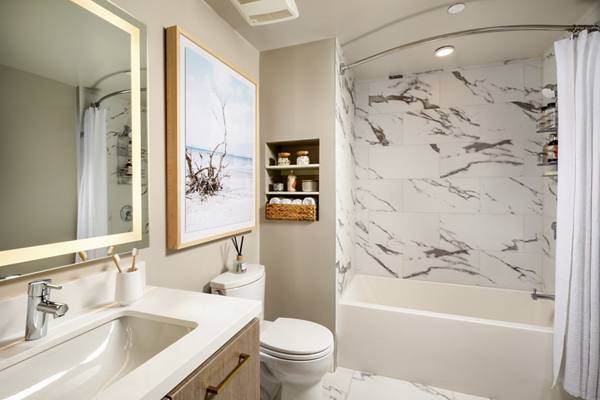 bathroom at Catherine Santa Monica Apartments