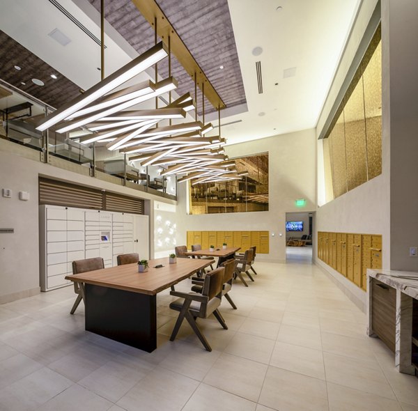 Catherine Santa Monica Apartments