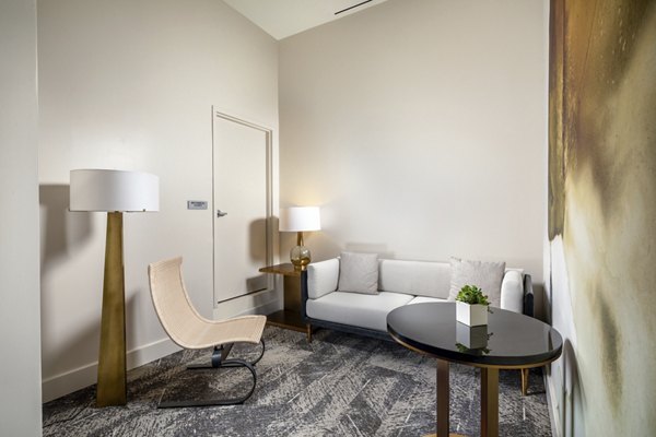 Catherine Santa Monica Apartments