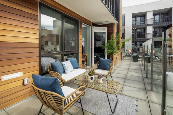 patio at Catherine Santa Monica Apartments