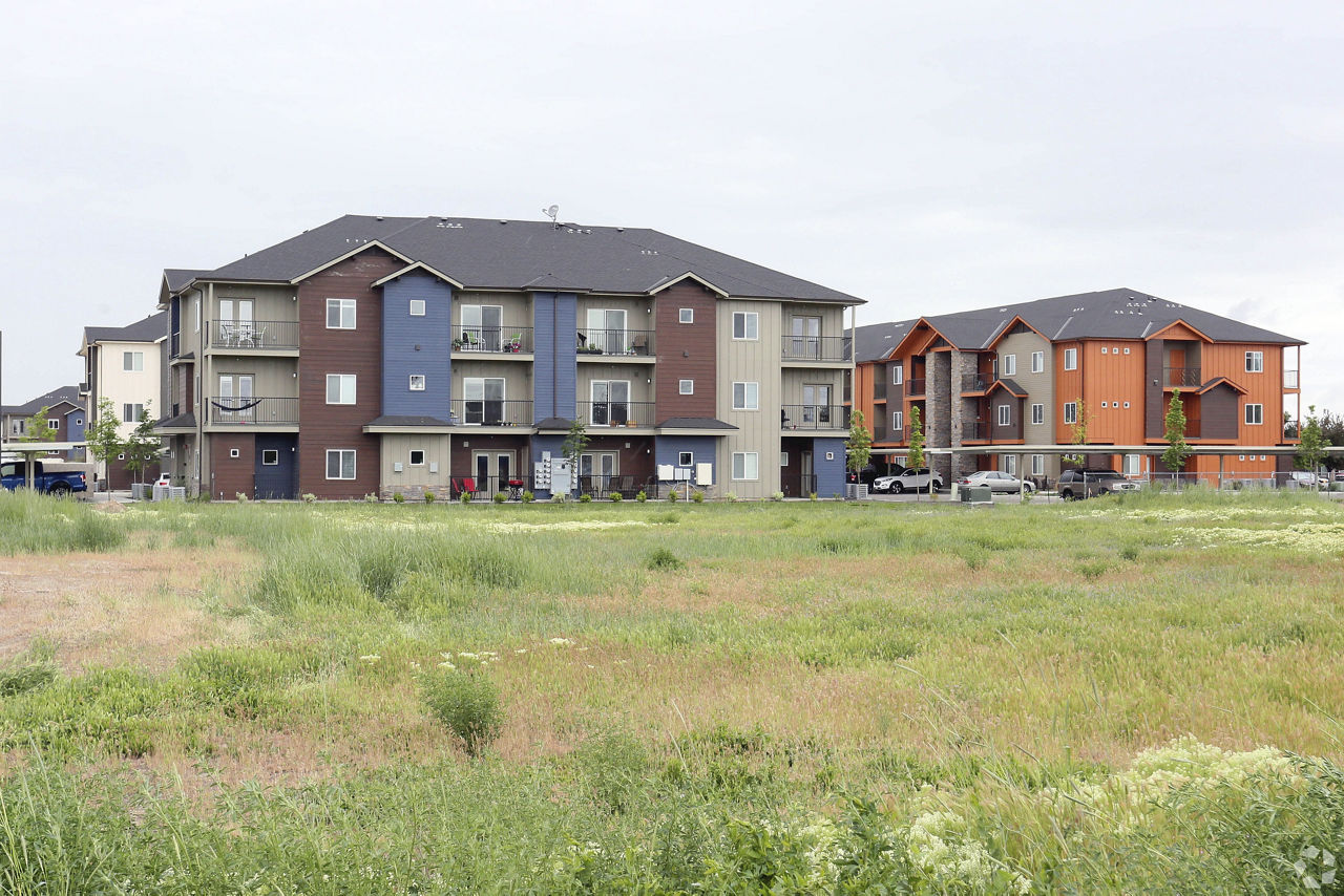 Pennwood Apartments Meridian Id 2 of 12