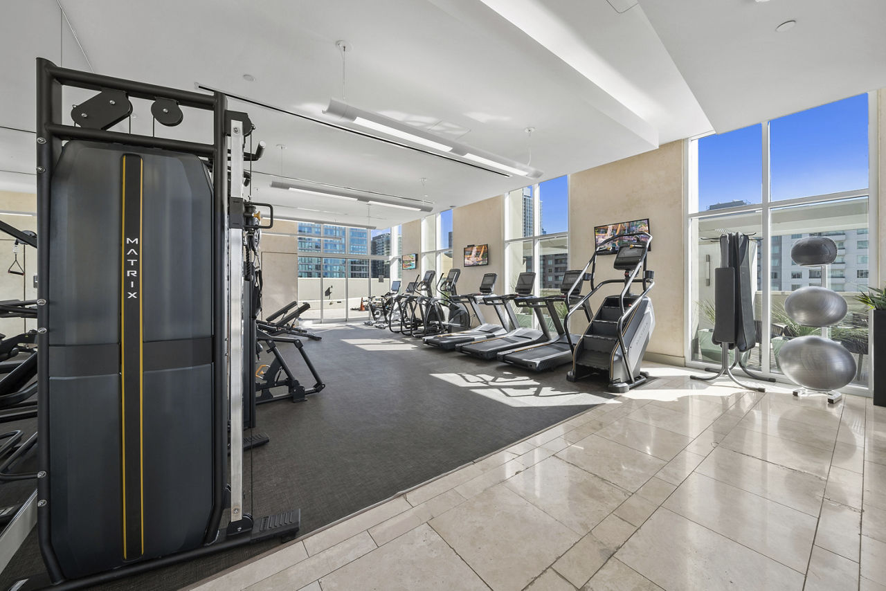 Gym at 717 Olympic (1 of 2)