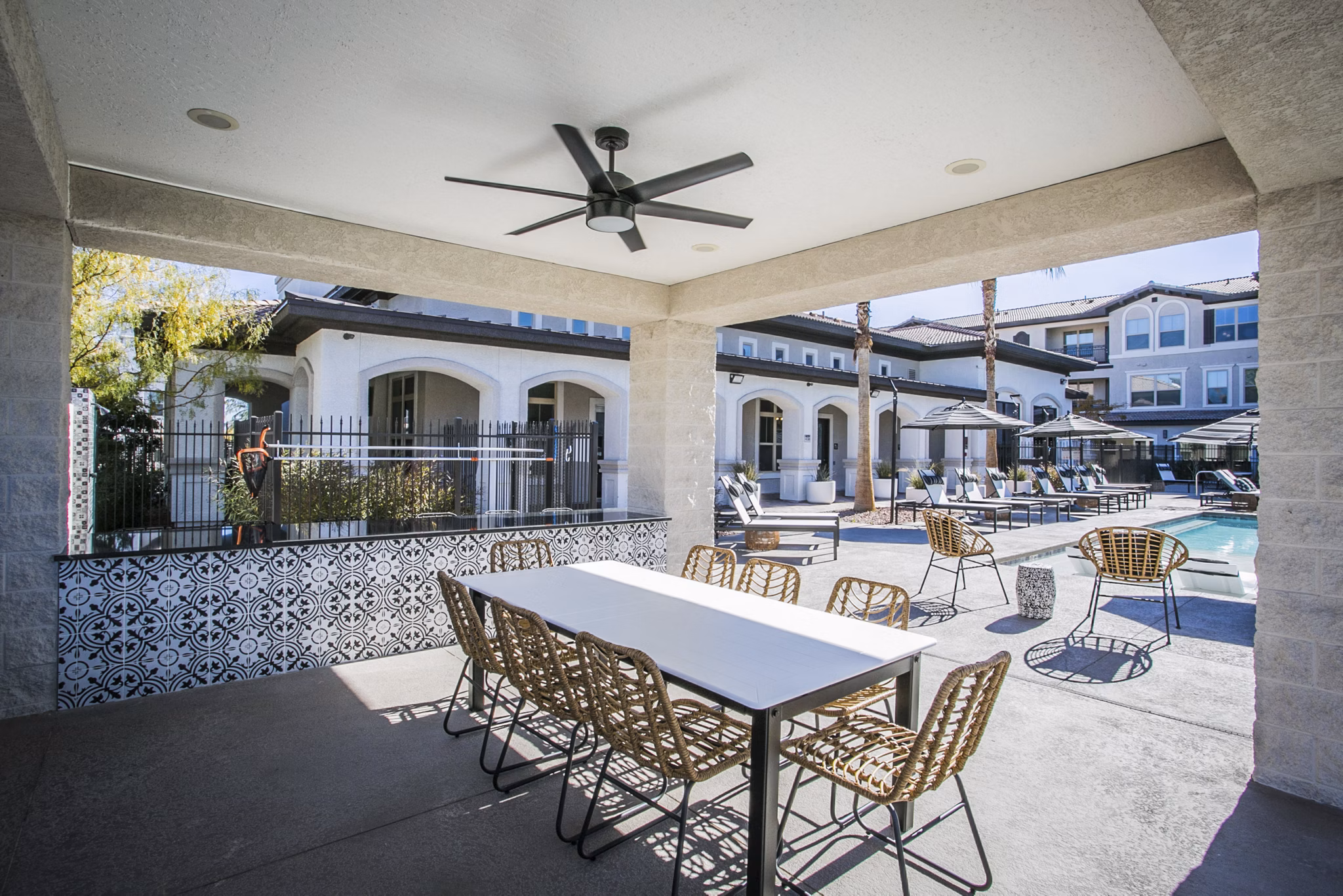 Patio at Volare Apartments