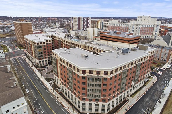 The Quincy Apartments: Luxury residential building in downtown Austin