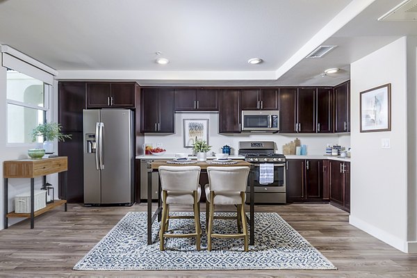 dining room at Portside Ventura Harbor Apartments