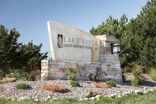 Lake Vista Apartment Homes