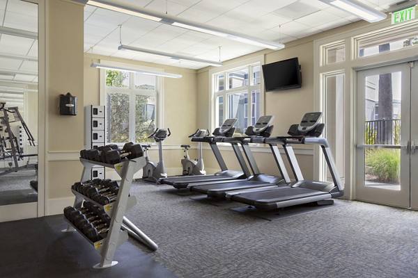 fitness center at Summer House Apartments