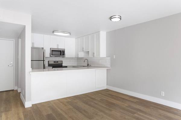 kitchen at Summer House Apartments