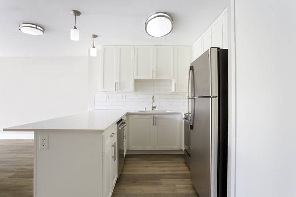 kitchen at Summer House Apartments