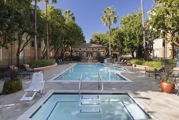 pool at Tamarind Square Apartments
