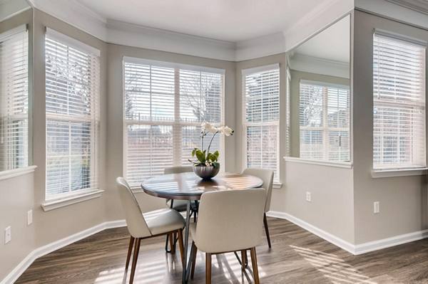 dining room at Lowry Park Apartments