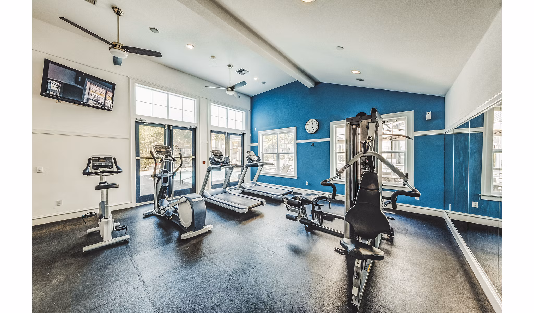 State-of-the-art fitness center with modern equipment at Bella Vista Apartments