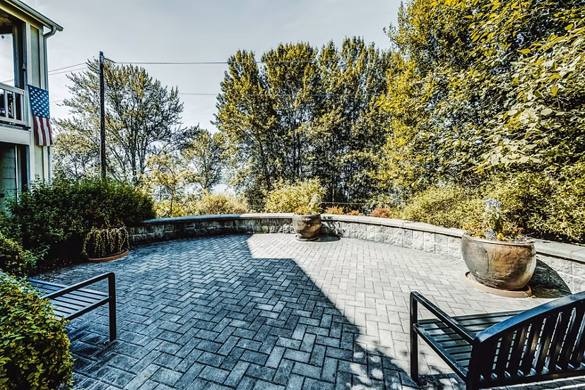 Cozy patio with modern furnishings at Bella Vista Apartments