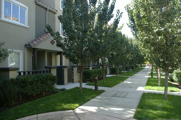 La Terraza: Lush garden view apartments in central Phoenix
