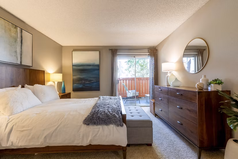 bedroom at La Terraza Apartments