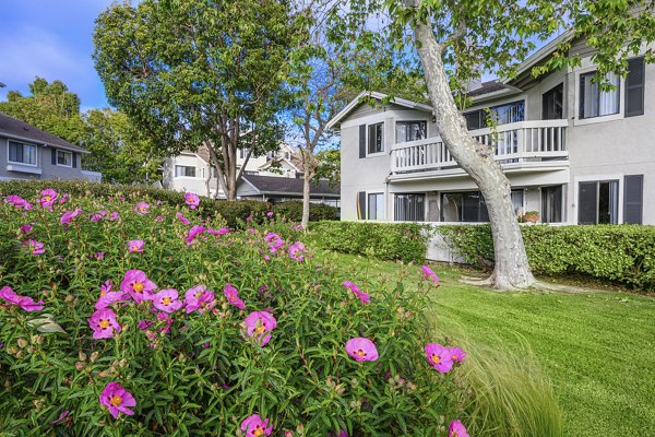 exterior at Flower Fields Apartments