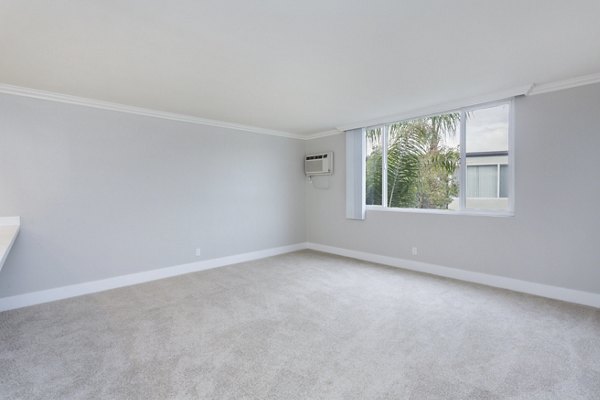 bedroom at 1200 Riverside Apartments