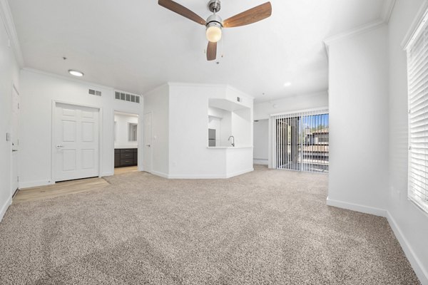 living room at GlenEagles Apartments