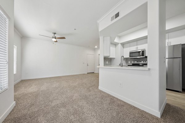 living room at GlenEagles Apartments