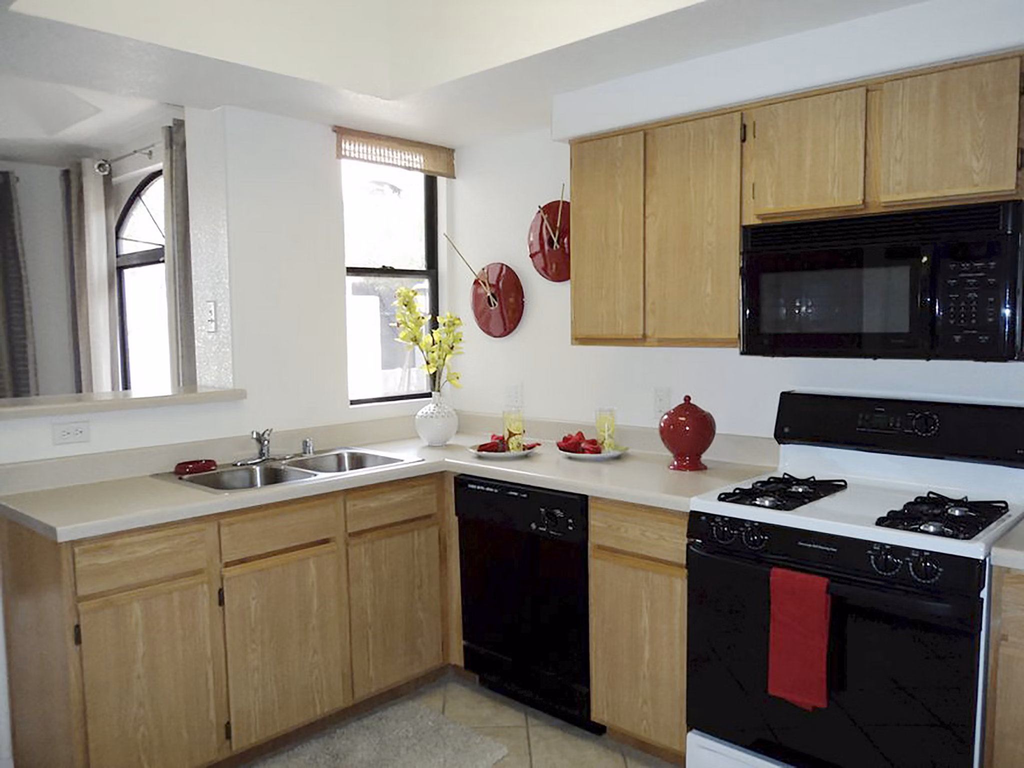 kitchen at San Cierra Apartments