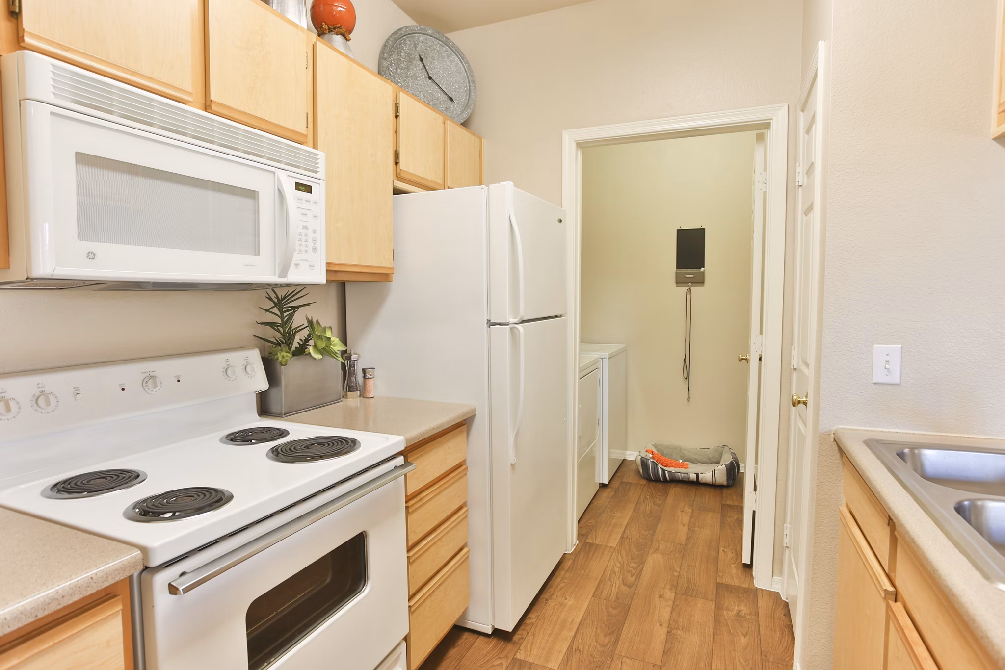 kitchen at San Riva At The Foothills Apartments