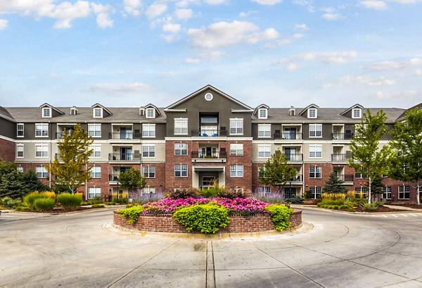 building/exterior at Viridian Apartments