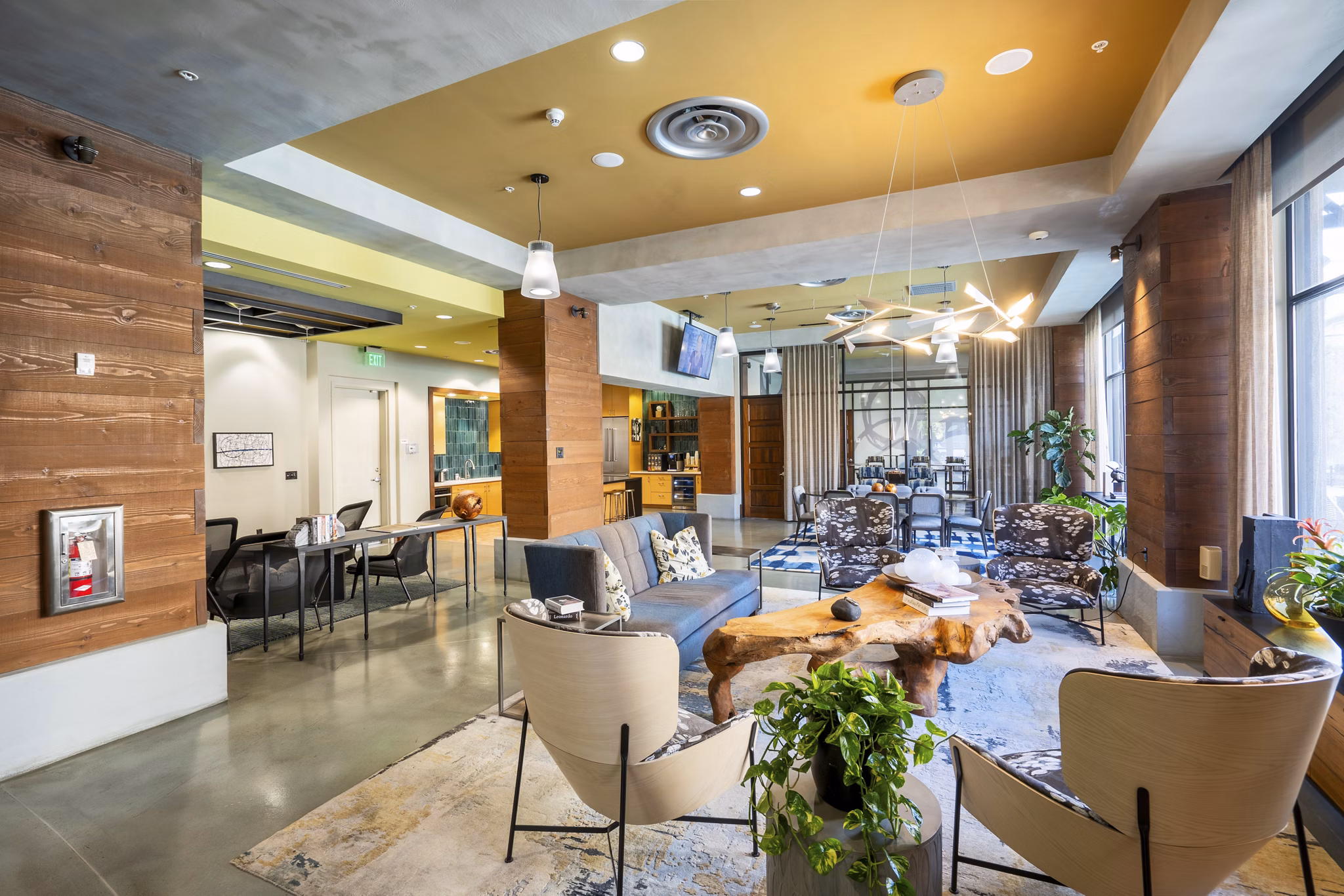 clubhouse at LINQ Midtown Apartments