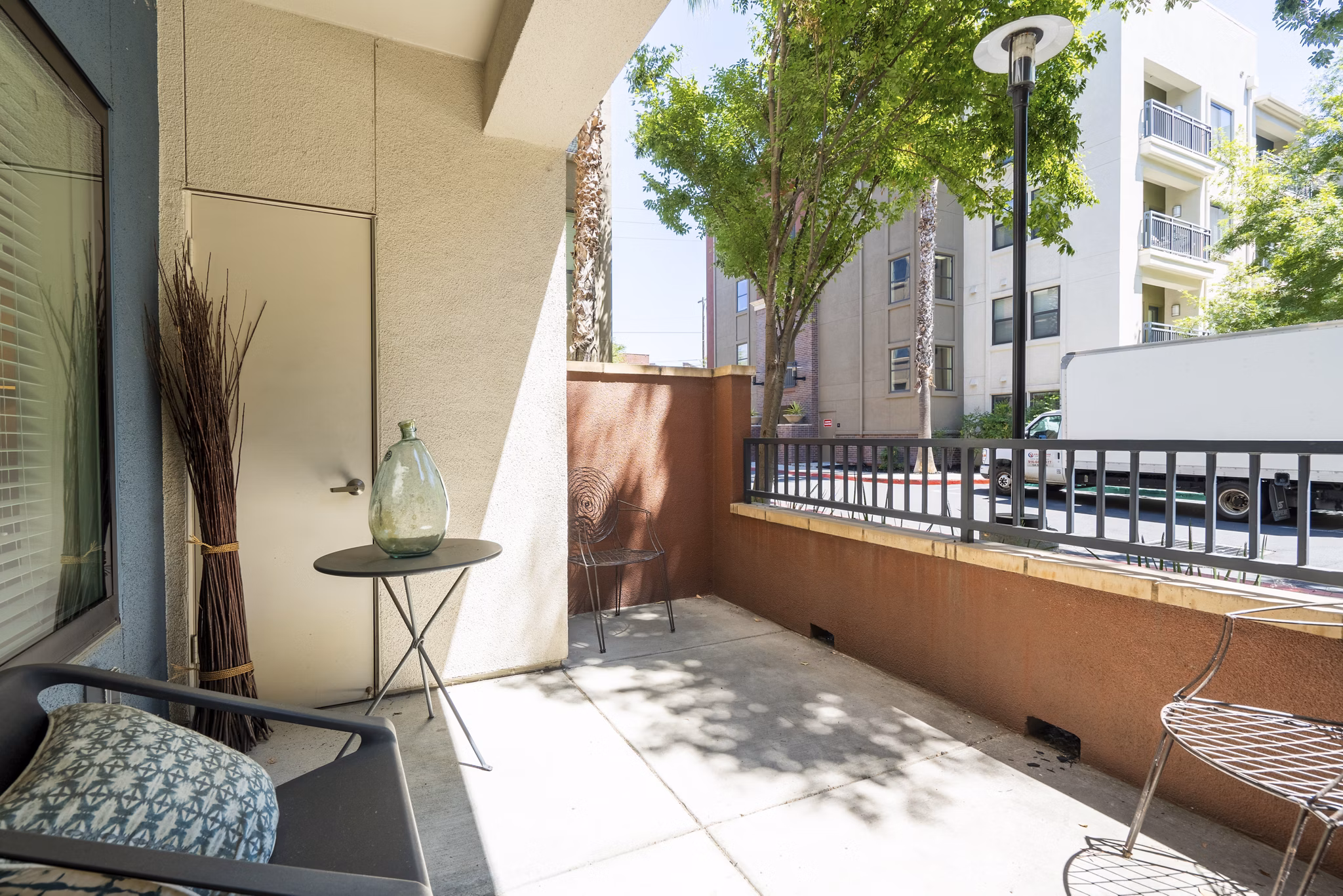 patio at LINQ Midtown Apartments