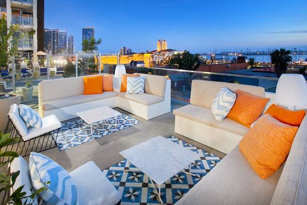 rooftop deck at Broadstone Little Italy Apartments