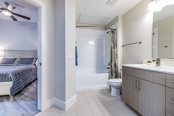 Midtown Commons at Crestview Station