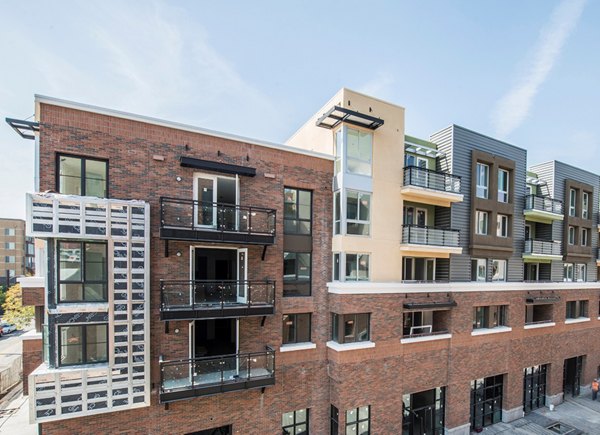 Garey Building Apartments: Modern luxury apartment in downtown Los Angeles