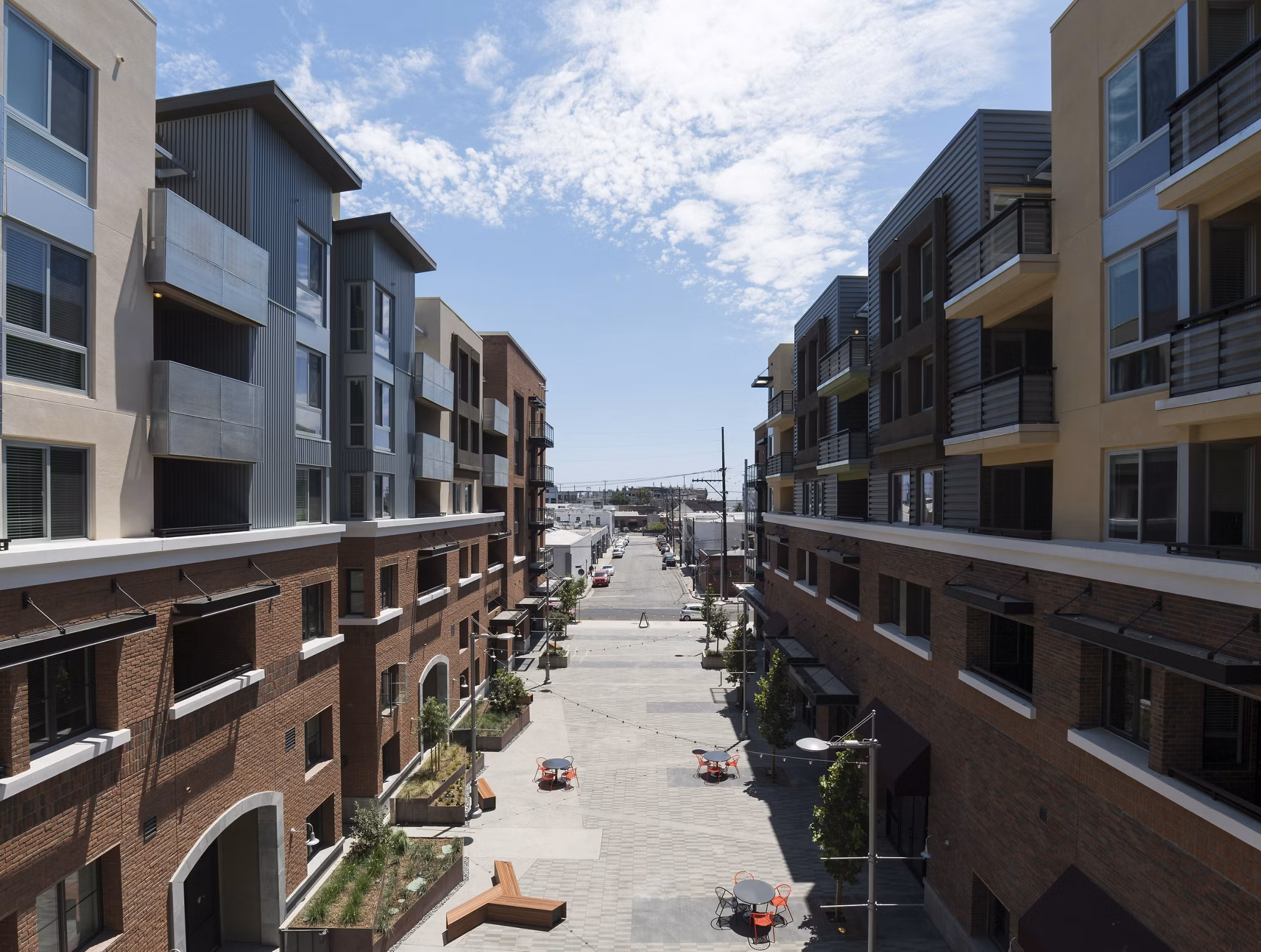 Garey Building Apartments: Stylish of luxury apartments in downtown Los Angeles