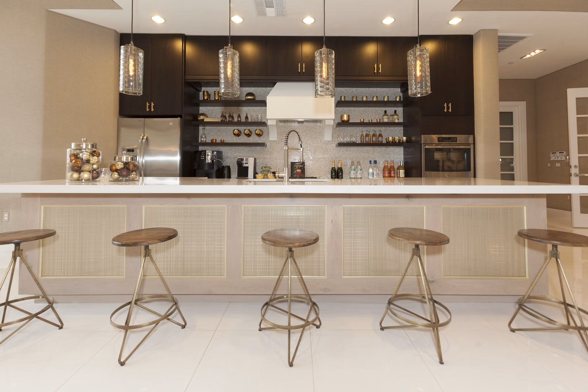 clubhouse at The Lincoln Scottsdale Apartments