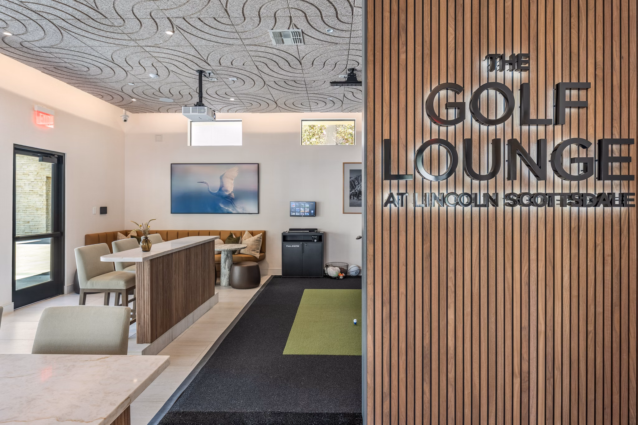 clubhouse at The Lincoln Scottsdale Apartments