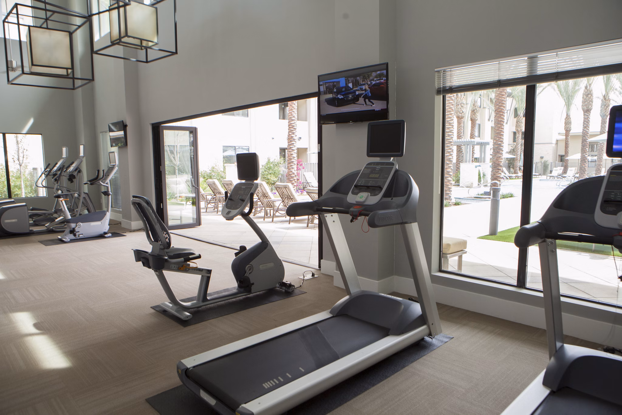 fitness center at The Lincoln Scottsdale Apartments