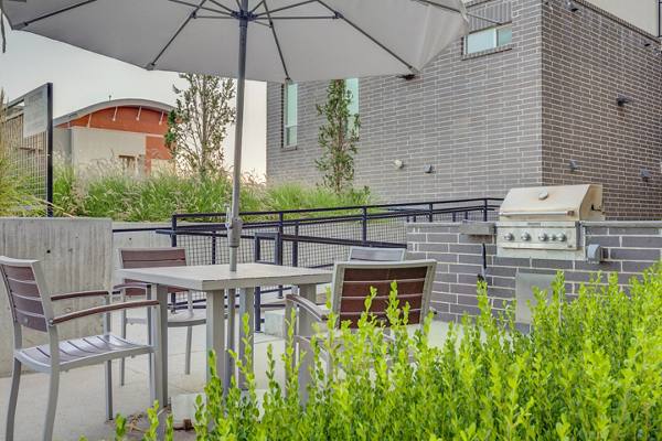 grill area at Encore Apartments