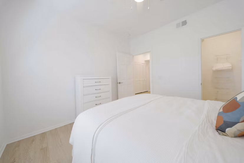bedroom at Jefferson at Carmel Mountain Ranch Apartments 