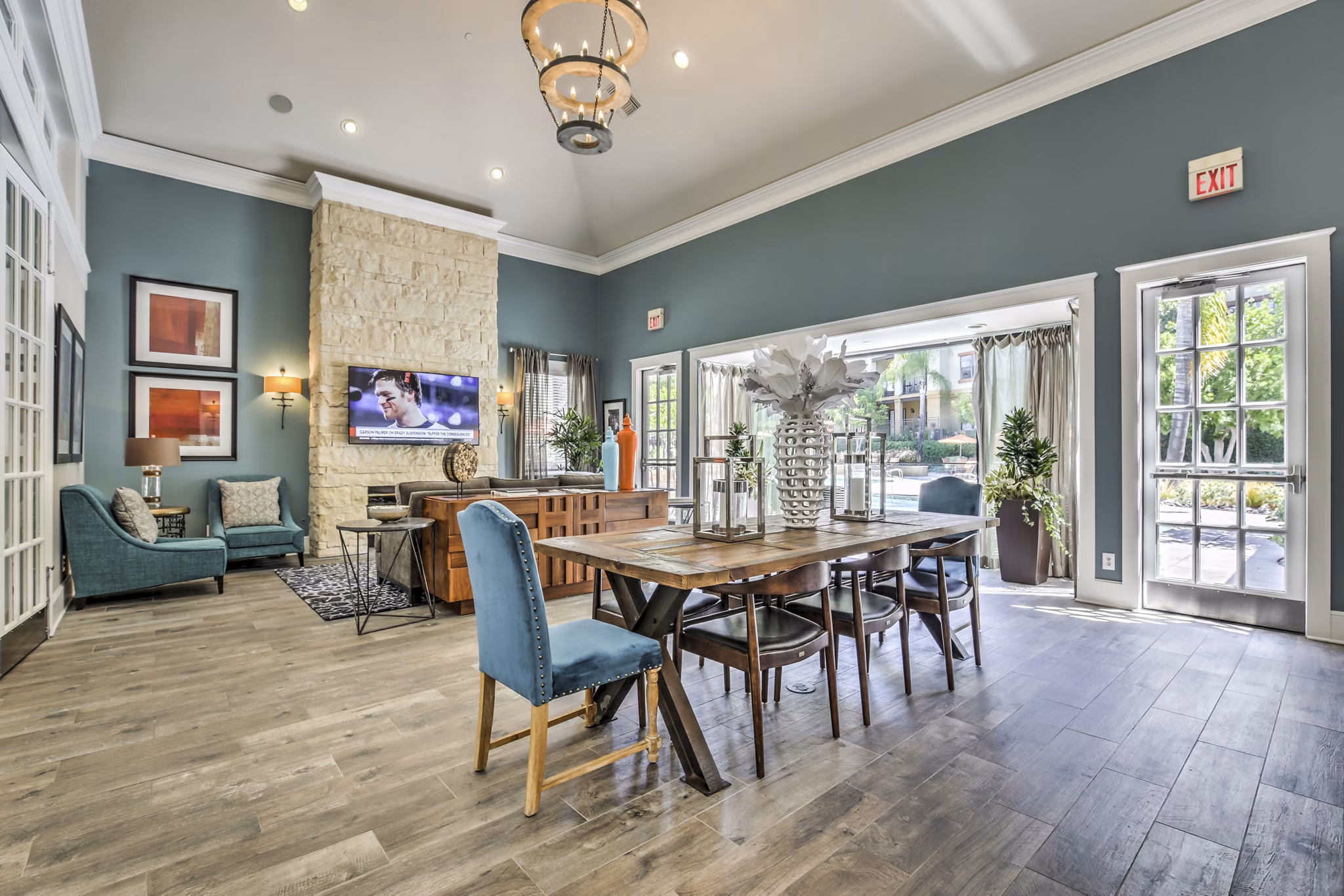 Clubhouse featuring stylish lounge and modern amenities at Jefferson at Carmel Mountain Ranch Apartments in San Diego