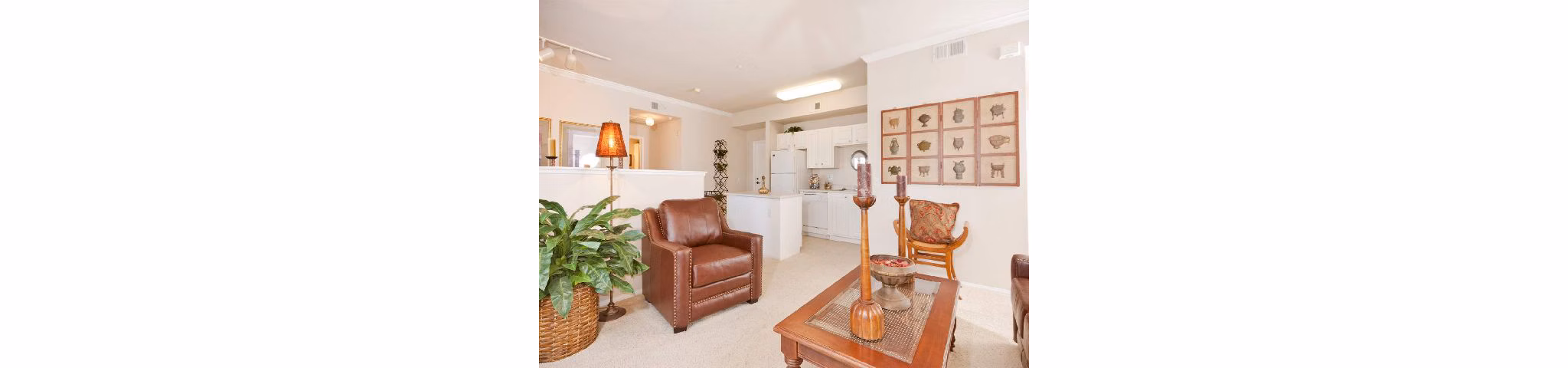living room at Jefferson at Carmel Mountain Ranch Apartments