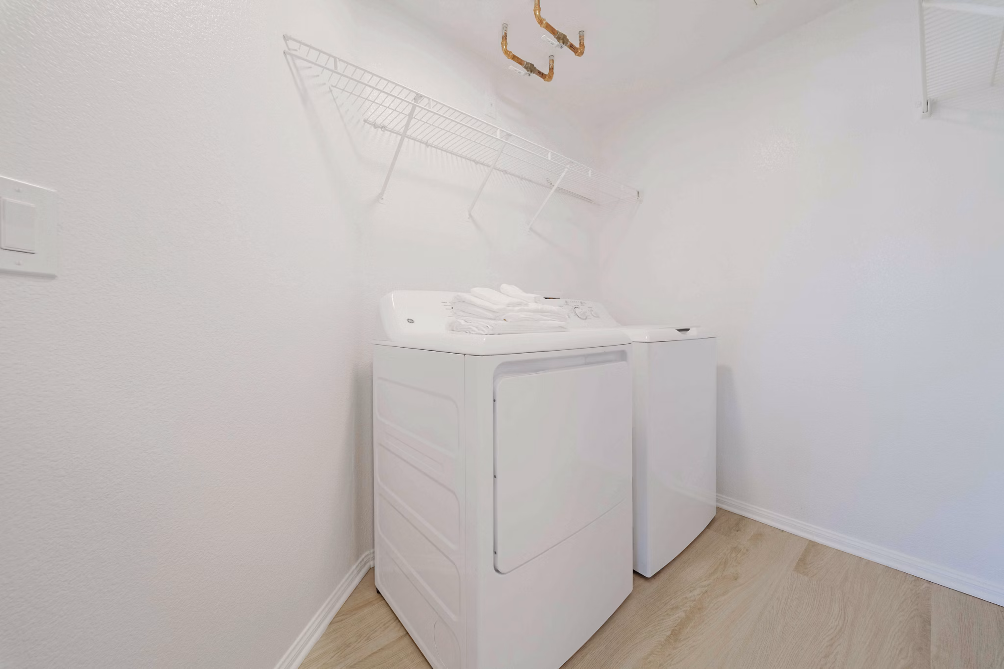 laundry facility at Jefferson at Carmel Mountain Ranch Apartments 