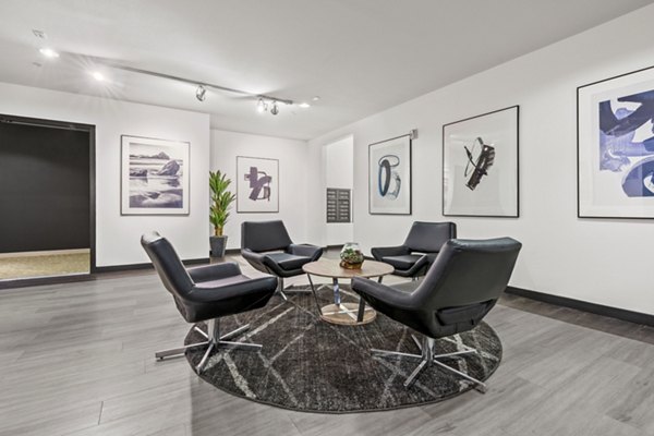 Modern meeting facility with state-of-the-art equipment at San Pedro Bank Lofts luxury apartments
