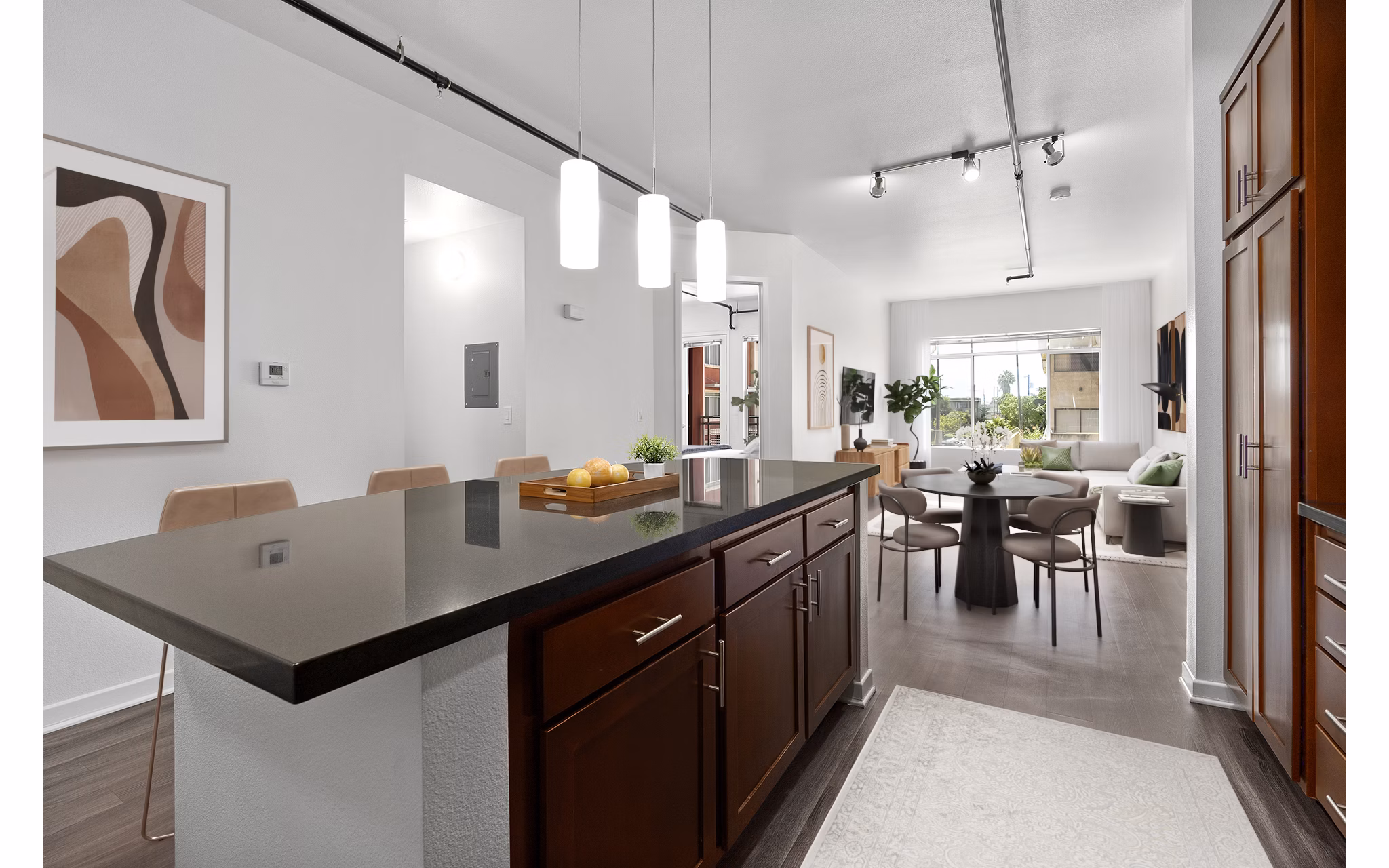 dining room at San Pedro Bank Lofts Apartments 