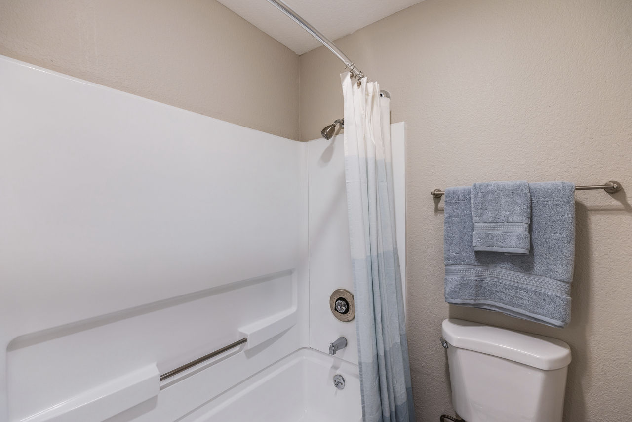 The Dutton Apartments 28 of 30